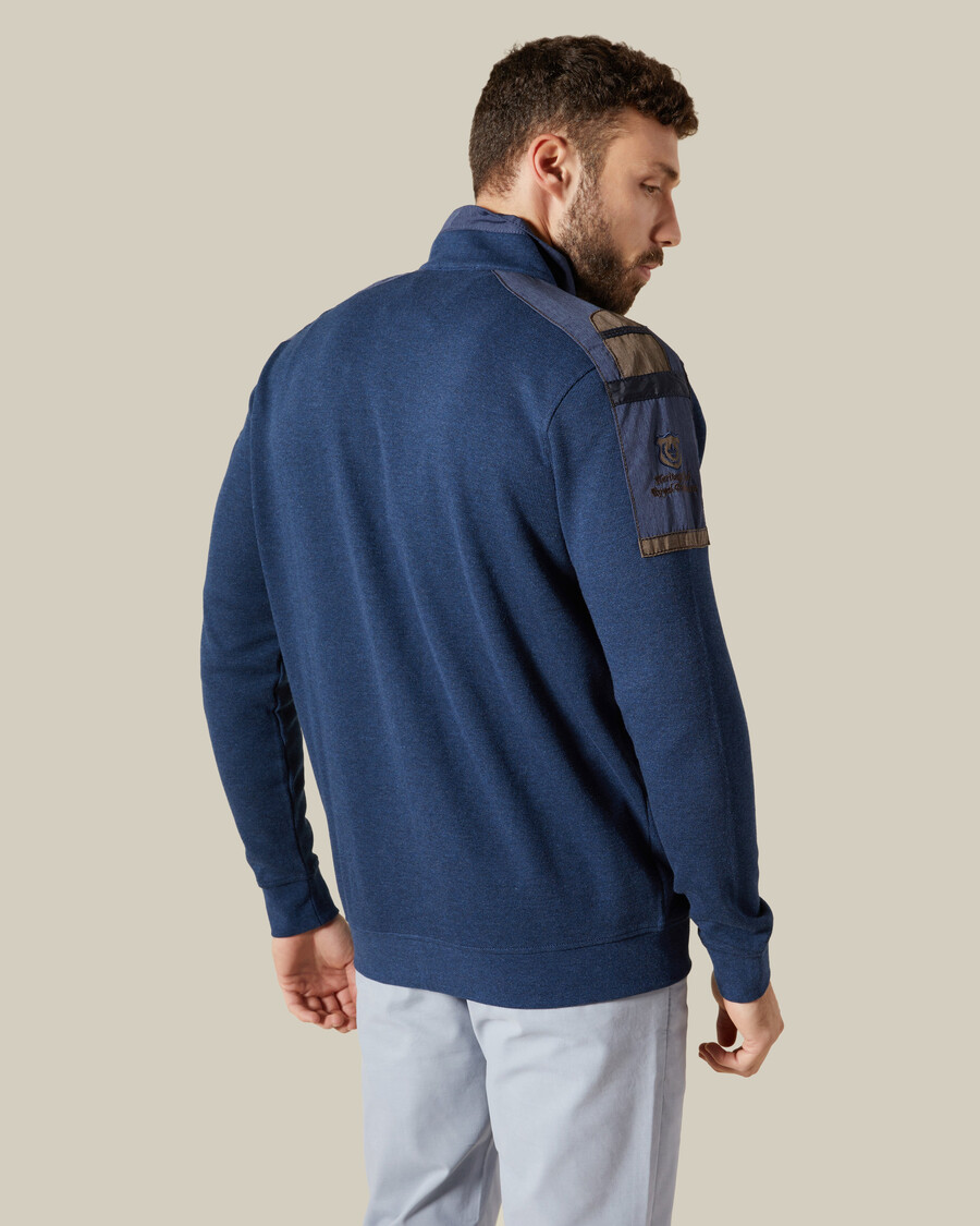 strickjacke mit jeansflicken