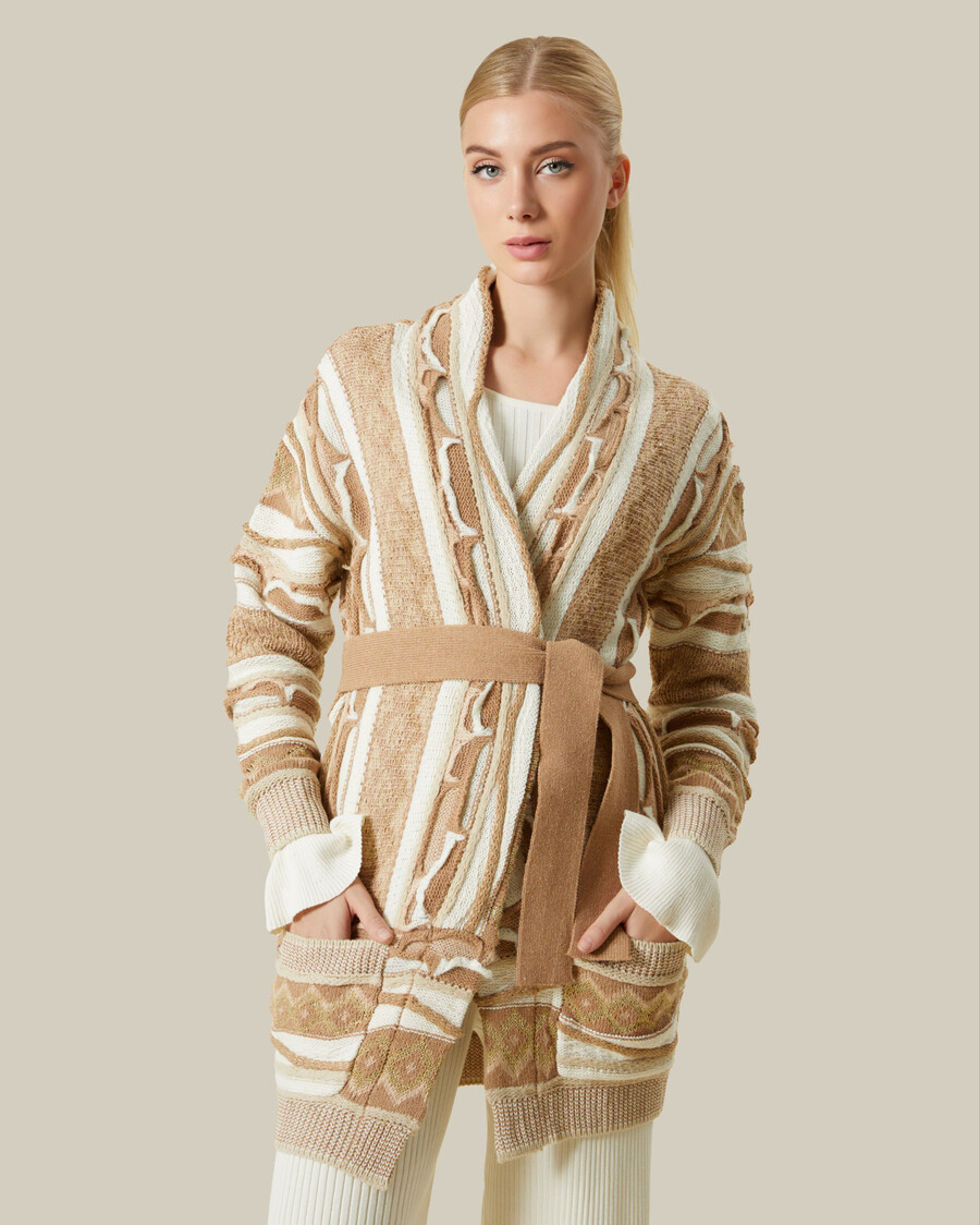 gemusterter cardigan mit metallic-akzenten