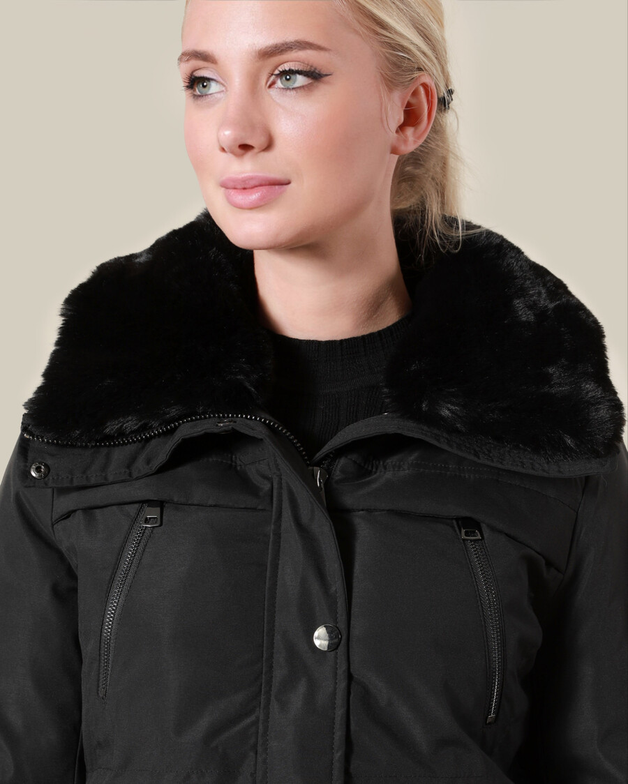 winterjacke mit pelzbesatz