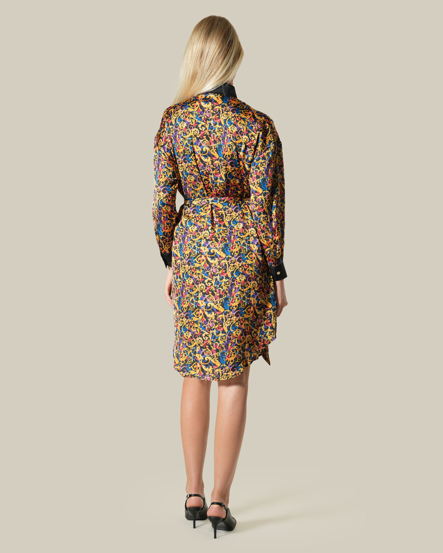 mehrfarbiges hemdkleid mit barockmuster