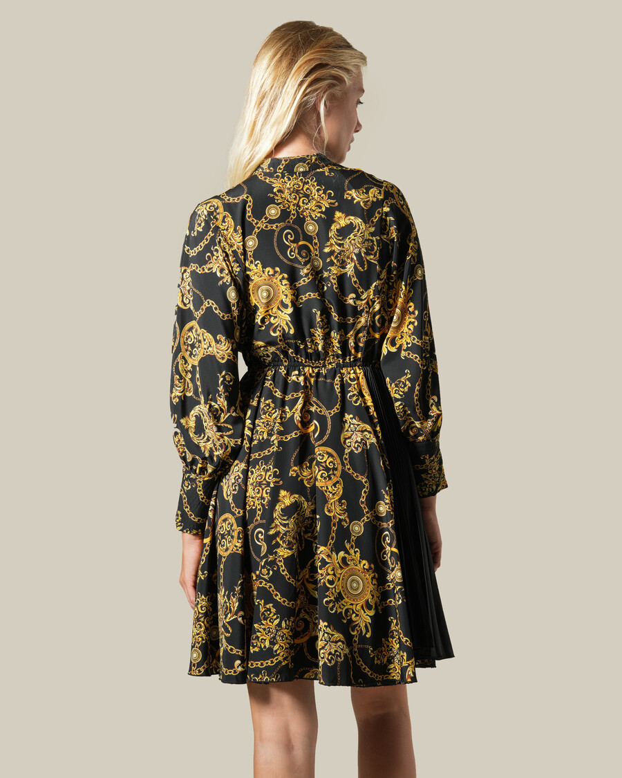 barockes kleid mit kettenplissee