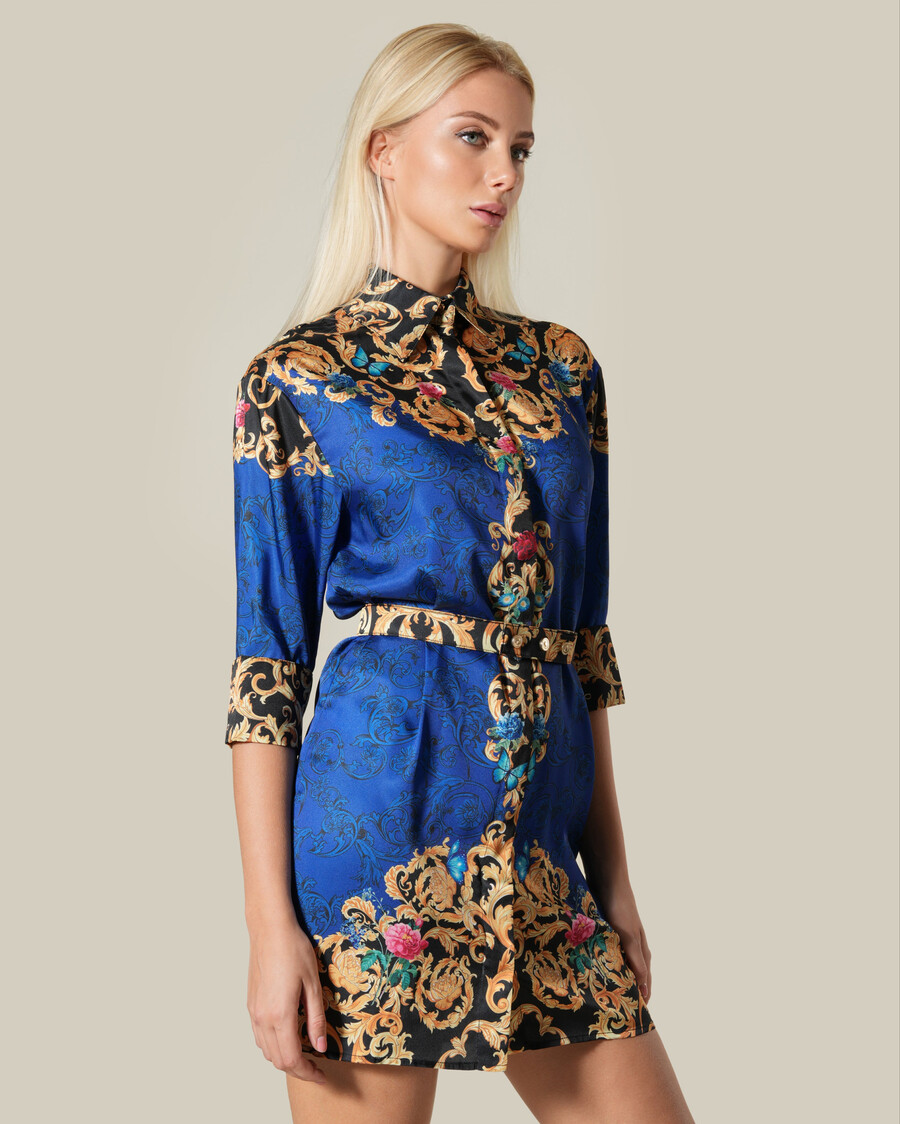 kleid mit barockem blumenmuster