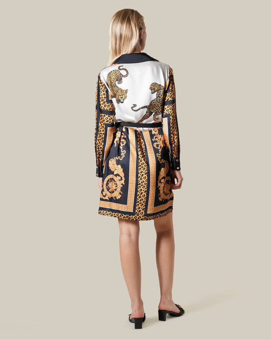 minikleid mit leopardenmuster im barockstil