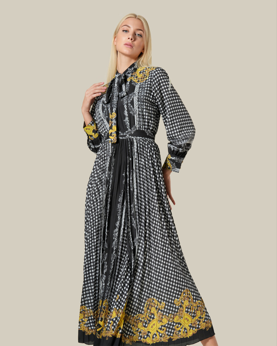 maxikleid mit kariertem barockmuster