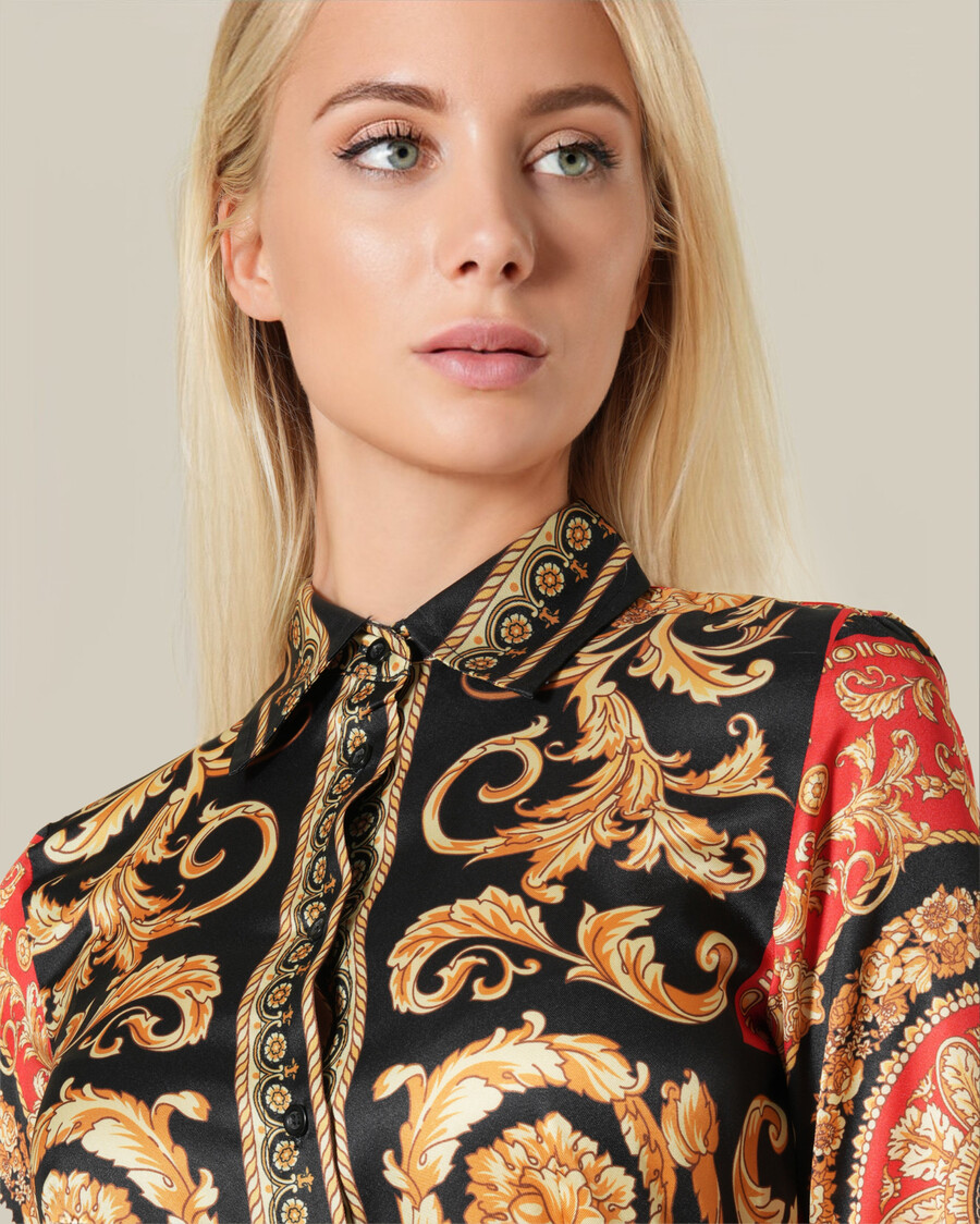 spanisches kleid im barockstil mit print
