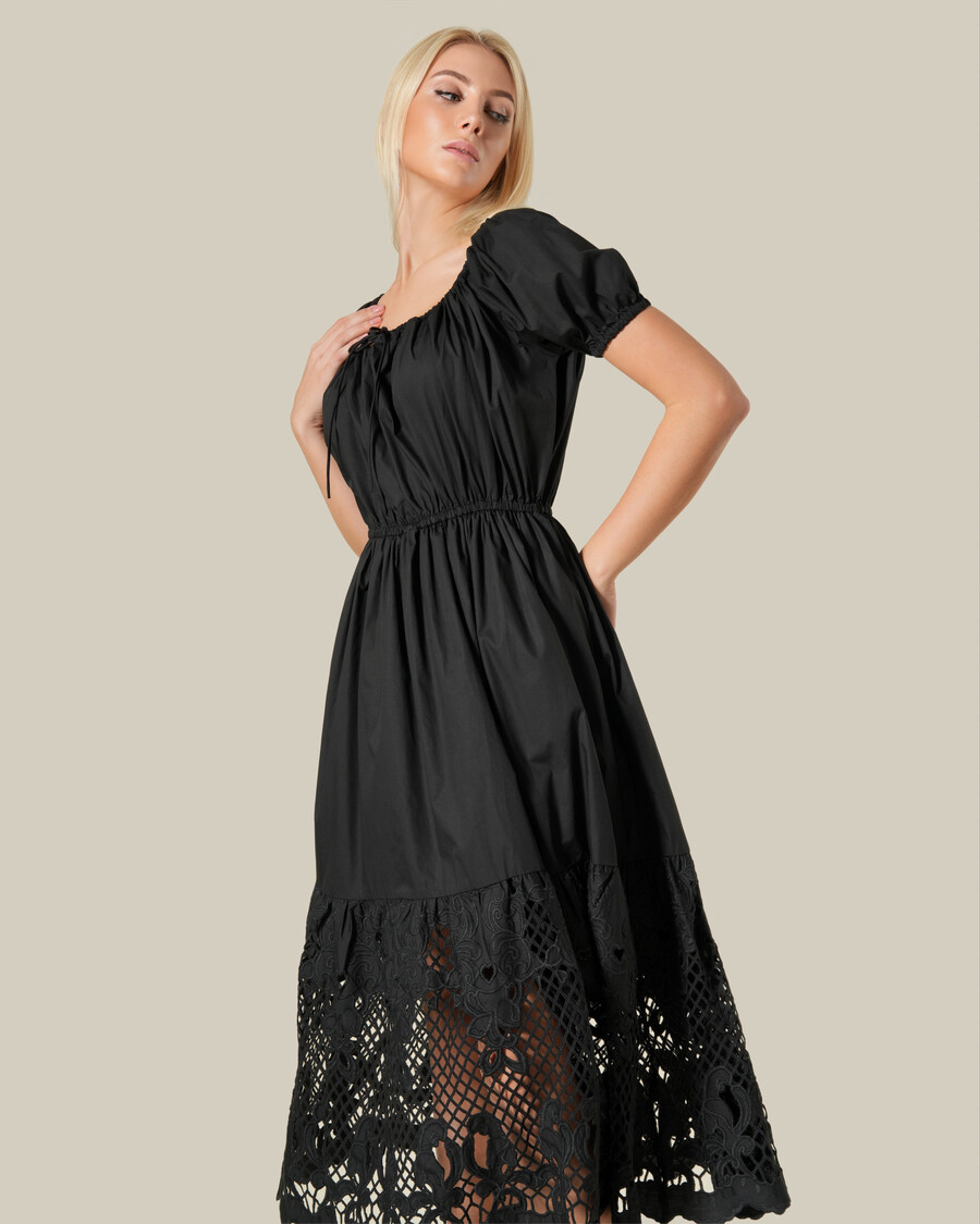 baumwollkleid mit gitterstickerei