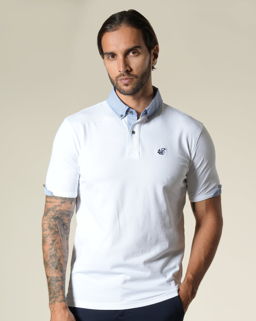 poloshirt mit kontrastkragen