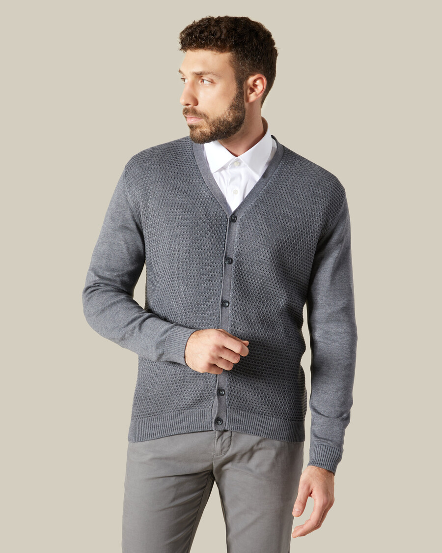 strickjacke mit knöpfen