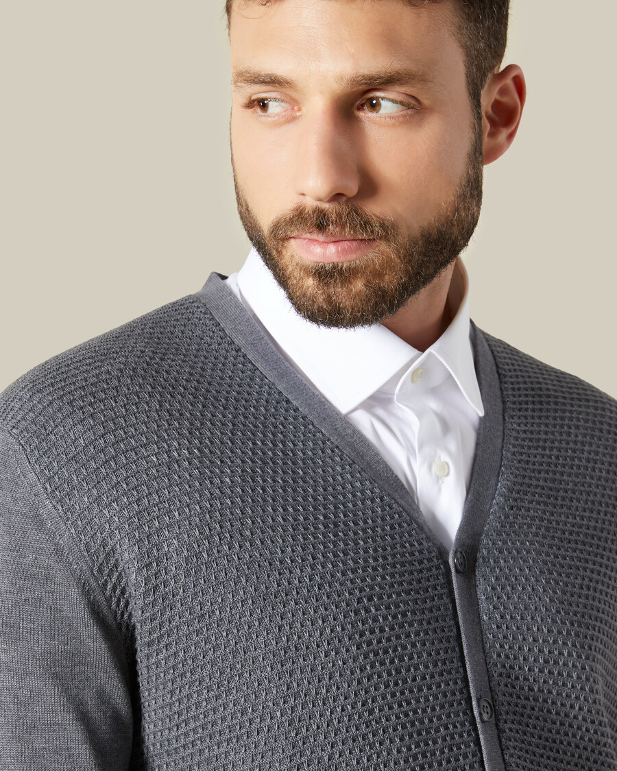 strickjacke mit knöpfen
