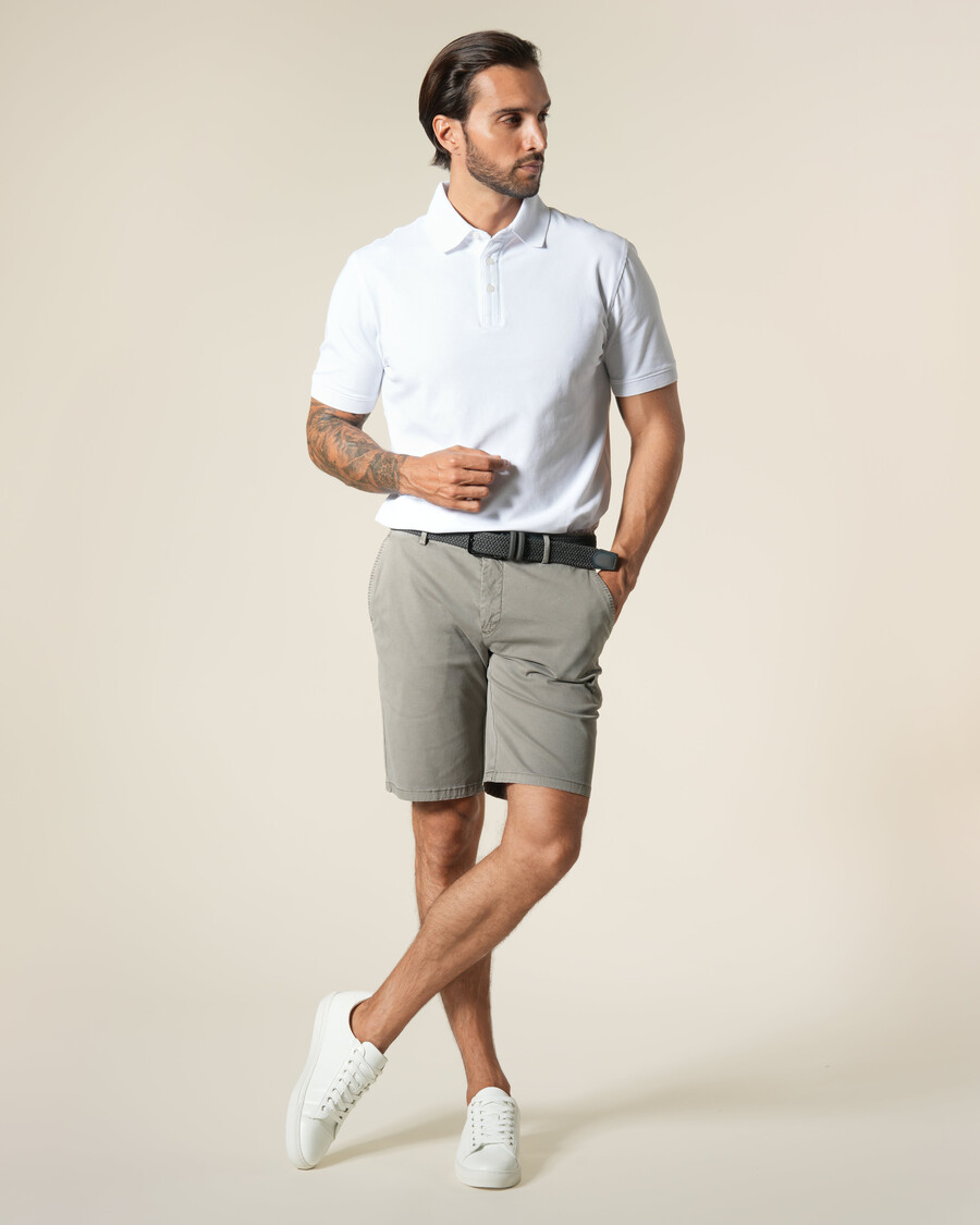 schmal geschnittene bermuda-shorts